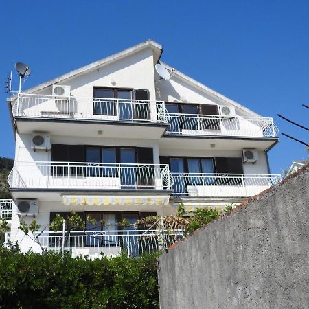 Madam Svetlana Bed & Breakfast Tivat Luaran gambar